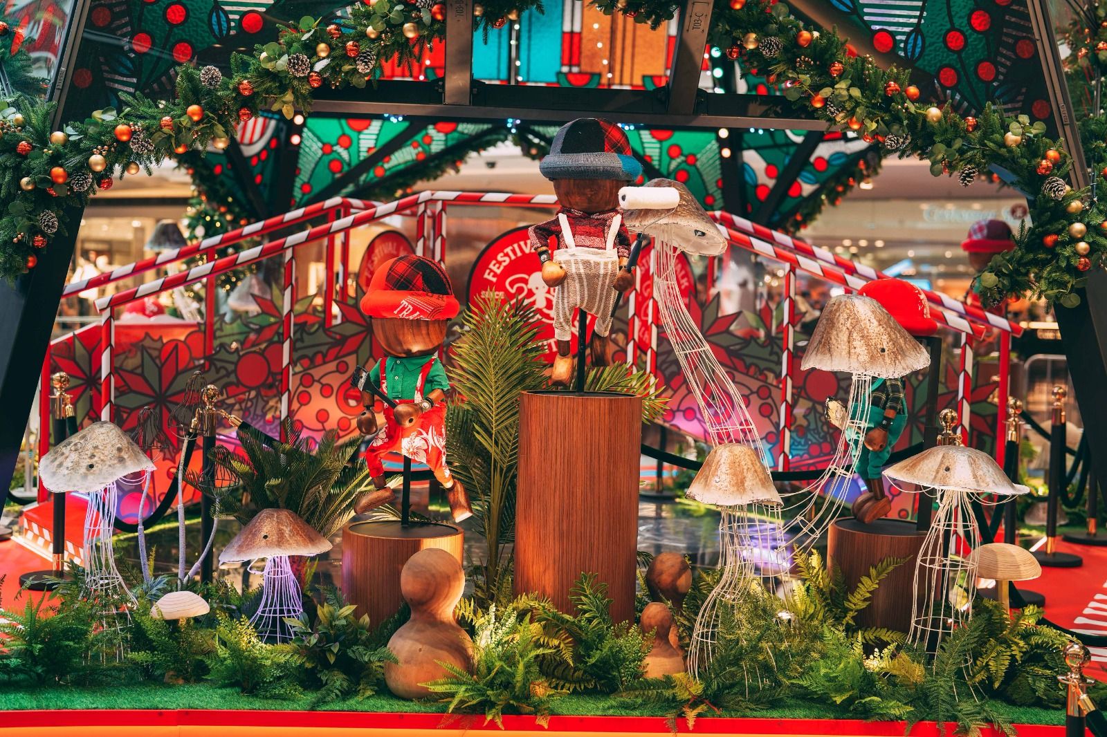 又一城聖誕2023丨15 米高幻彩聖誕樹屋！聖誕市集、工作坊