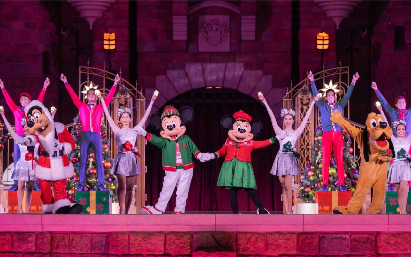 迪士尼聖誕節2023丨12月門票優惠！直擊5大聖誕活動、聖誕商品