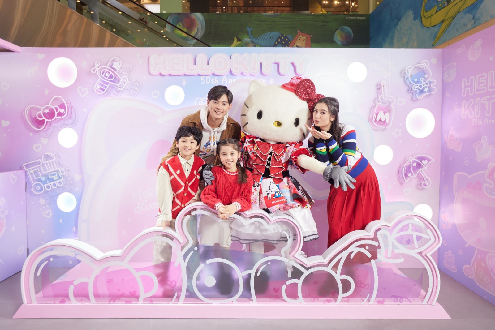 海港城Hello Kitty丨5. Hello Kitty X奇華 期間限定店